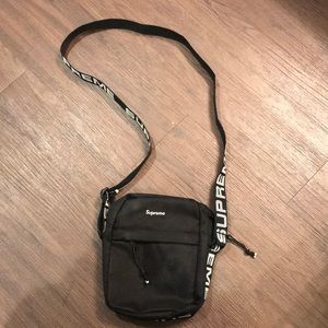 Supreme Shoulder Bag (SS18)Black